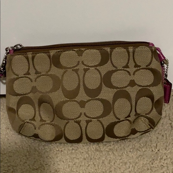 Coach wristlet - Picture 4 of 4